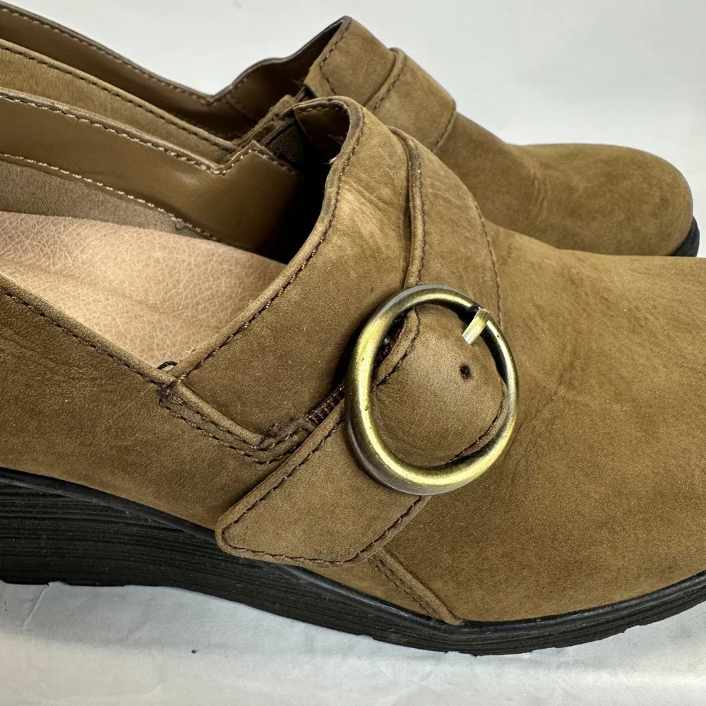 Dansko Brown Nubuck Leather Wedge Monk Strap Buckle Pumps Shoes Size 38 7.5-8